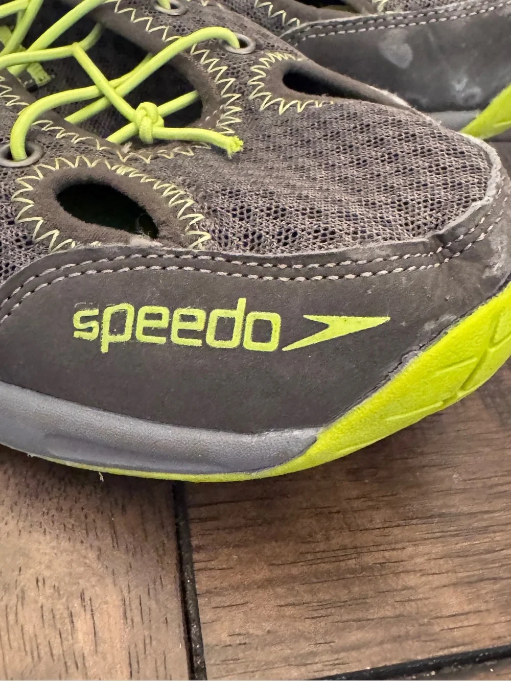 Speedo Men's 11 Hydro Comfort 2.0 Water Shoes Grey Neon Green Bungee Camp Kayak